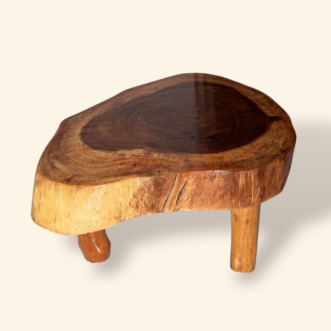 Mesa rústica de madera 2