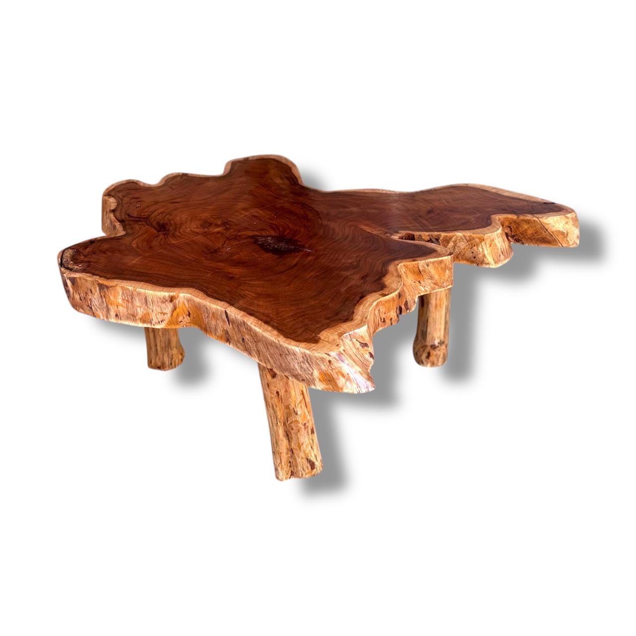 Mesa rústica de madera 1