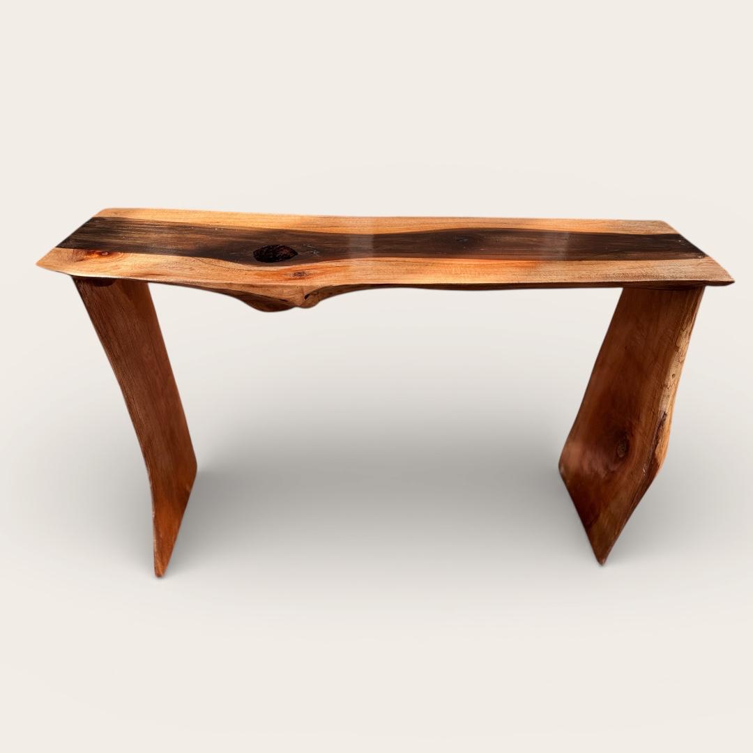 mueble rústico de madera